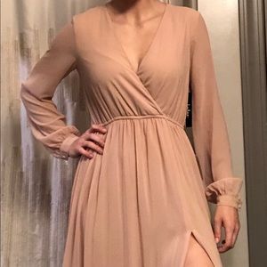 Blush Pink Lulu’s maxi-dress with front leg slit